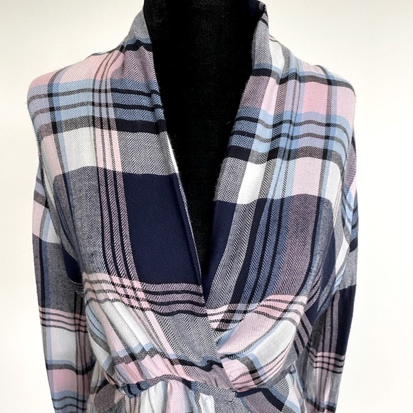 Design Lab Plaid Blouse - Picture 1 of 7